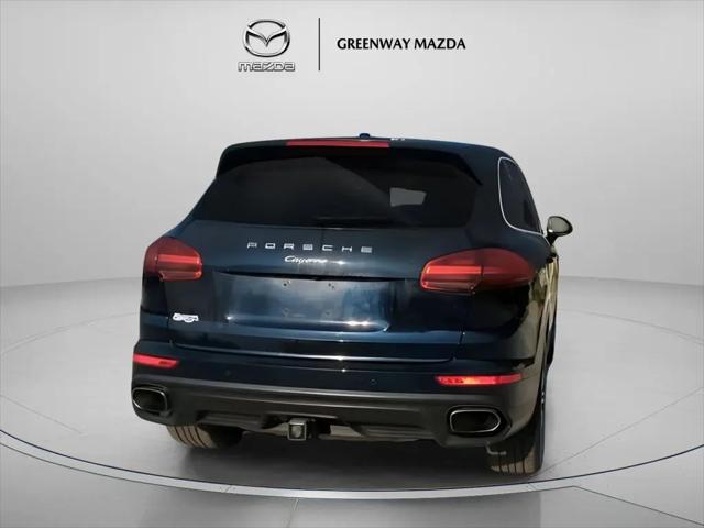 2016 Porsche Cayenne Cayenne