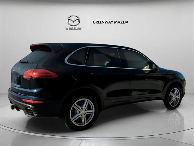2016 Porsche Cayenne Cayenne