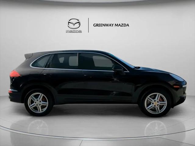 2016 Porsche Cayenne Cayenne
