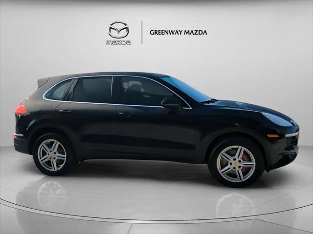 2016 Porsche Cayenne Cayenne
