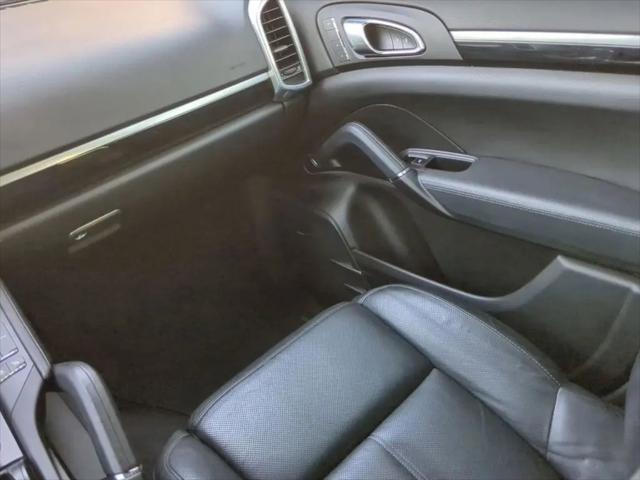 2016 Porsche Cayenne Cayenne