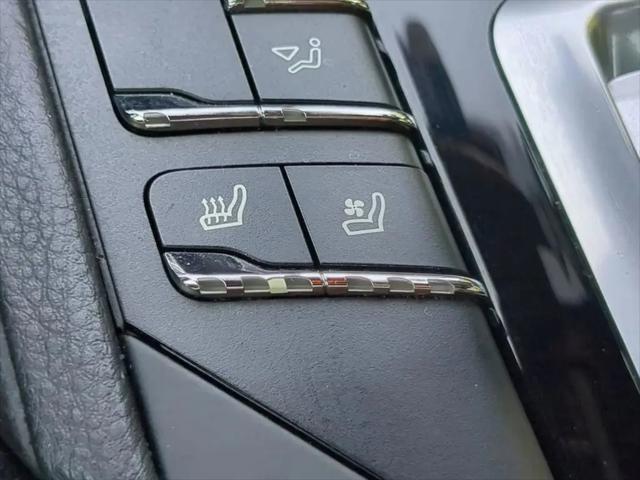 2016 Porsche Cayenne Cayenne