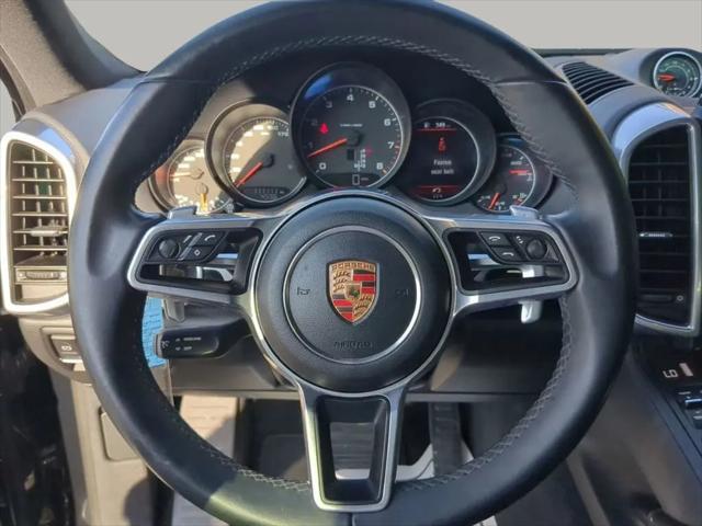 2016 Porsche Cayenne Cayenne