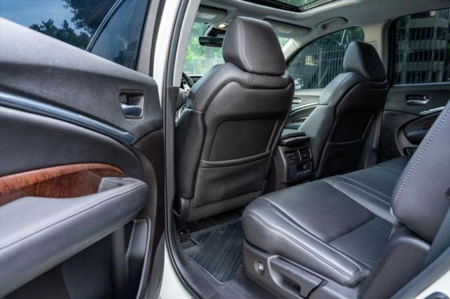 2017 Acura MDX w/Technology Package