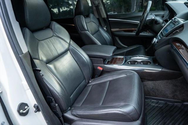 2017 Acura MDX w/Technology Package