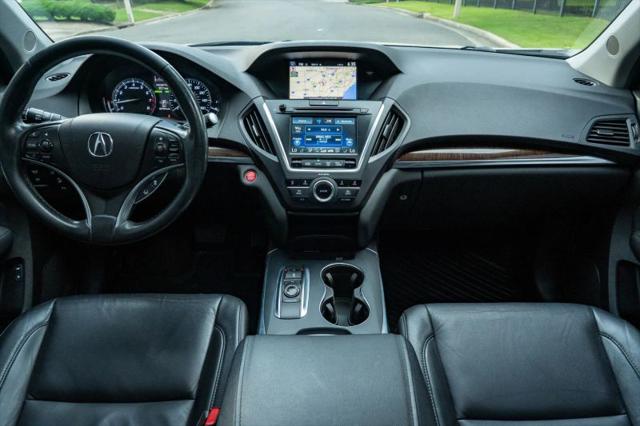 2017 Acura MDX w/Technology Package
