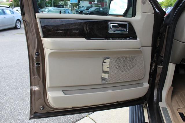 2017 Lincoln Navigator L Select