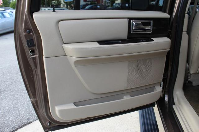 2017 Lincoln Navigator L Select