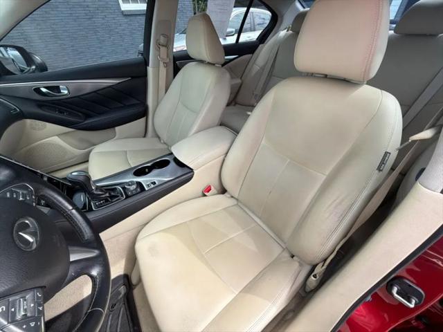 2015 INFINITI Q50 Premium