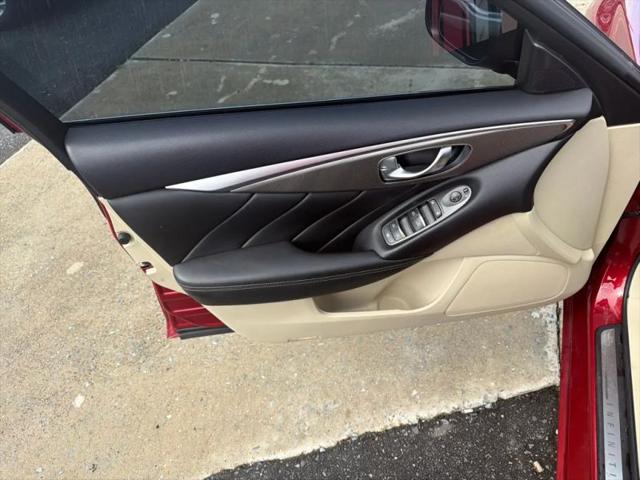 2015 INFINITI Q50 Premium