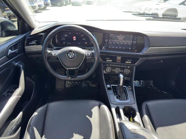 2020 Volkswagen Passat 2.0T R-Line