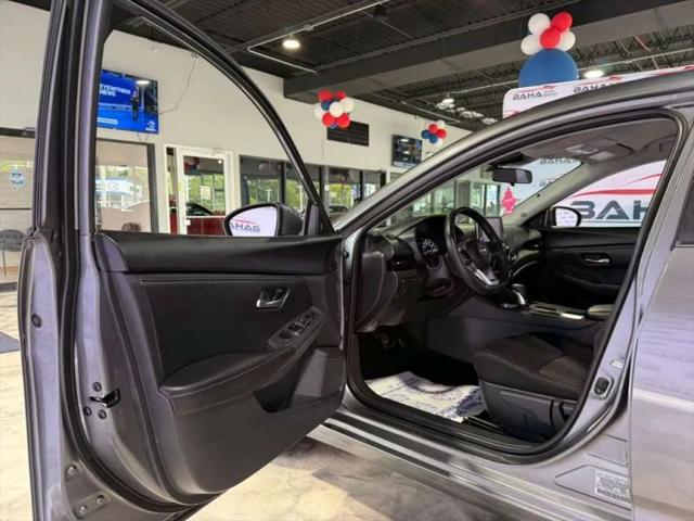 2024 Nissan Sentra SV Xtronic CVT