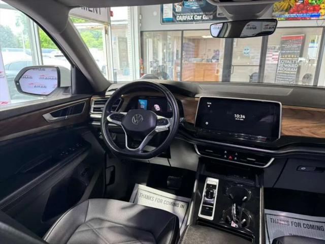 2025 Volkswagen Atlas 2.0T SE w/Technology