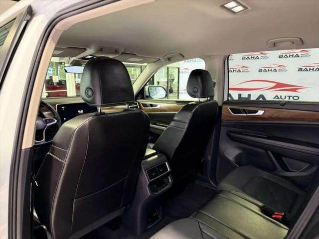 2025 Volkswagen Atlas 2.0T SE w/Technology