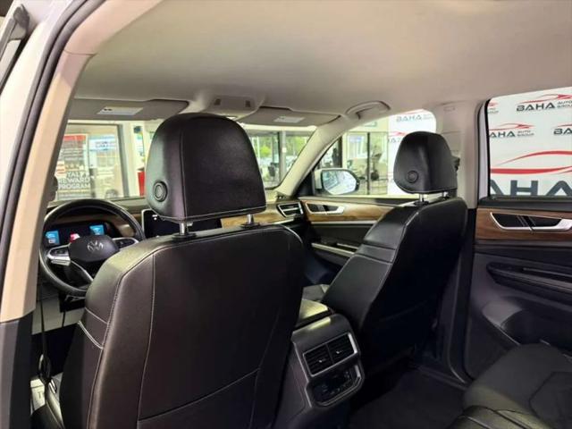 2025 Volkswagen Atlas 2.0T SE w/Technology