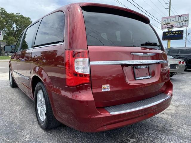 2011 Chrysler Town & Country Touring