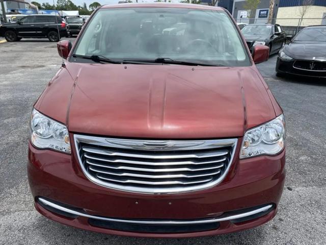2011 Chrysler Town & Country Touring