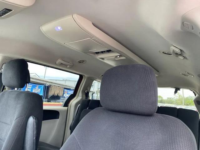2011 Chrysler Town & Country Touring