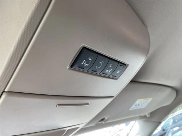 2011 Chrysler Town & Country Touring