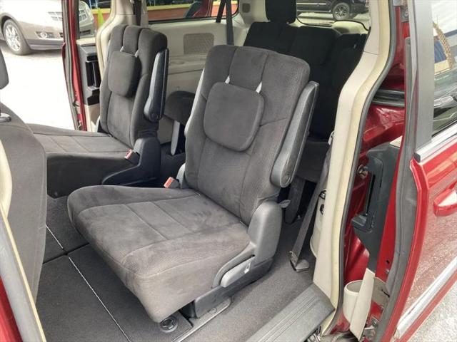 2011 Chrysler Town & Country Touring