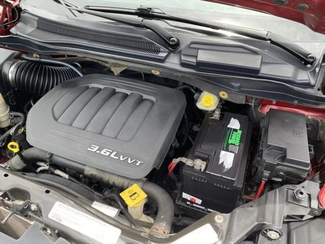 2011 Chrysler Town & Country Touring