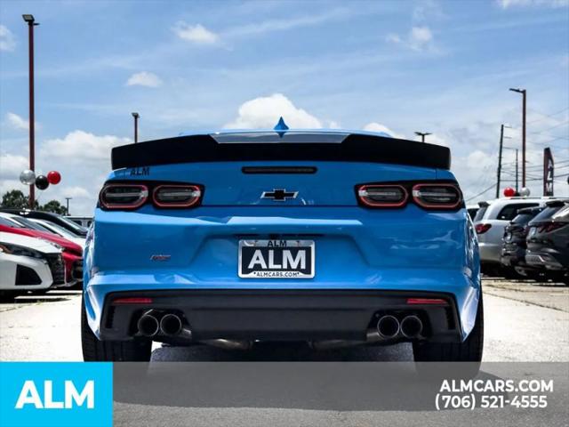 2022 Chevrolet Camaro RWD Coupe LT1