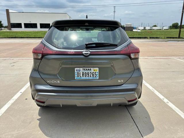 2022 Nissan Kicks SR Xtronic CVT