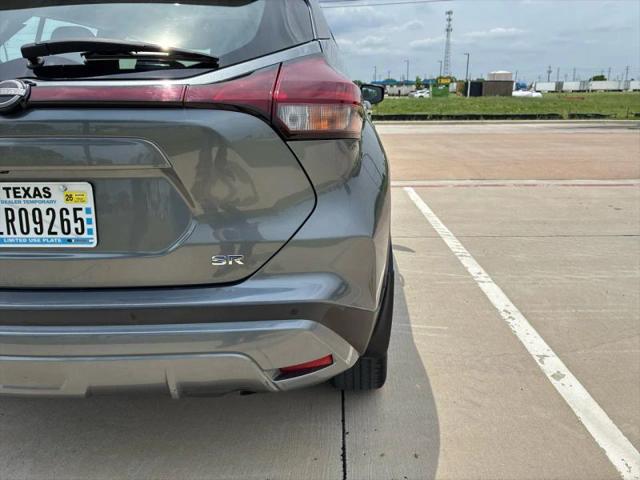 2022 Nissan Kicks SR Xtronic CVT