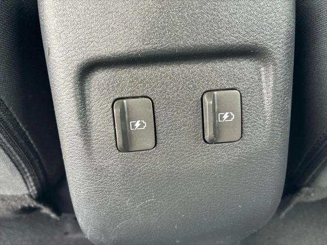 2022 Nissan Kicks SR Xtronic CVT