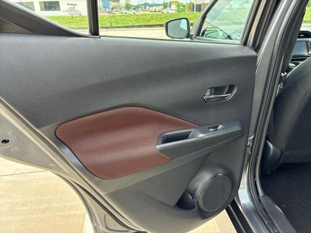 2022 Nissan Kicks SR Xtronic CVT