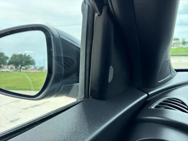 2022 Nissan Kicks SR Xtronic CVT