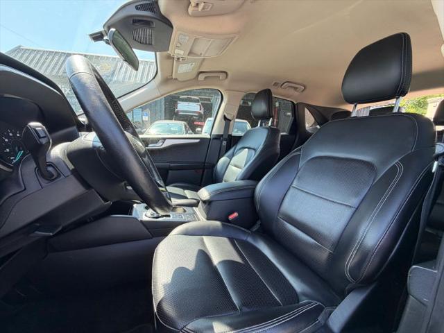 2020 Ford Escape SEL
