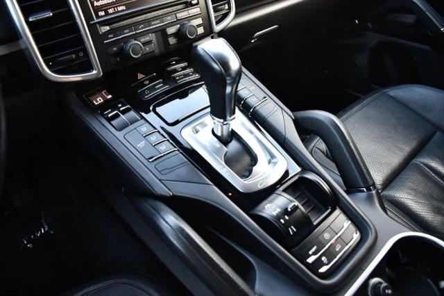 2011 Porsche Cayenne Base