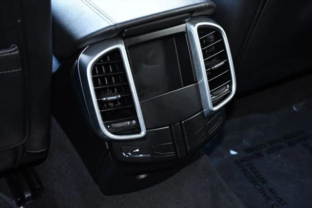 2011 Porsche Cayenne Base