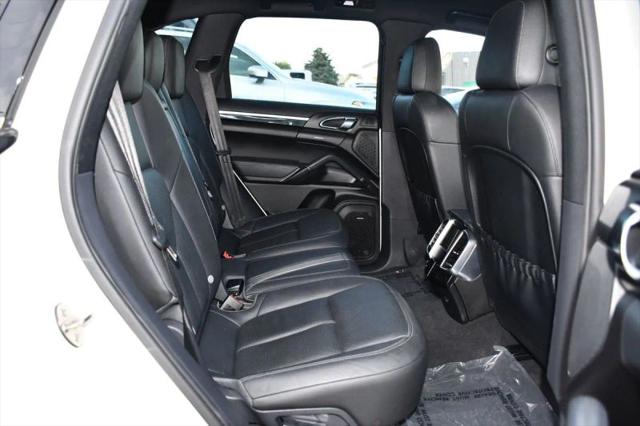 2011 Porsche Cayenne Base