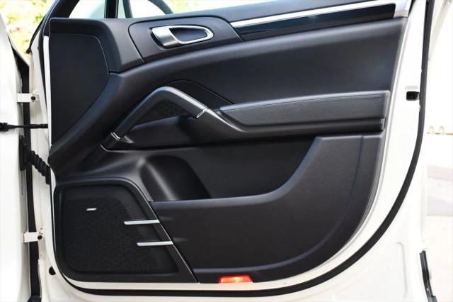 2011 Porsche Cayenne Base