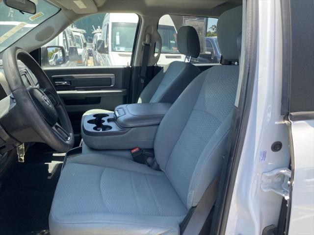 2019 Ram 1500 Classic SLT Crew Cab 4x2 64 Box