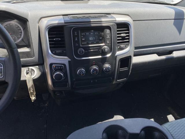 2019 Ram 1500 Classic SLT Crew Cab 4x2 64 Box