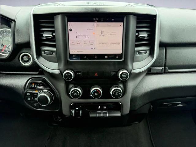 2022 Ram 1500 Big Horn Crew Cab 4x4 5'7" Box