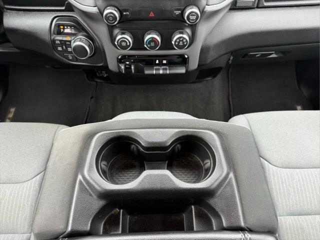 2022 Ram 1500 Big Horn Crew Cab 4x4 5'7" Box