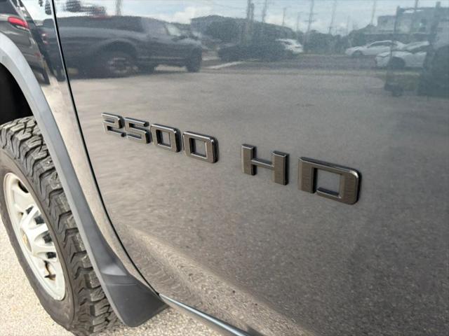 2020 Chevrolet Silverado 2500HD 4WD Crew Cab Standard Bed Custom