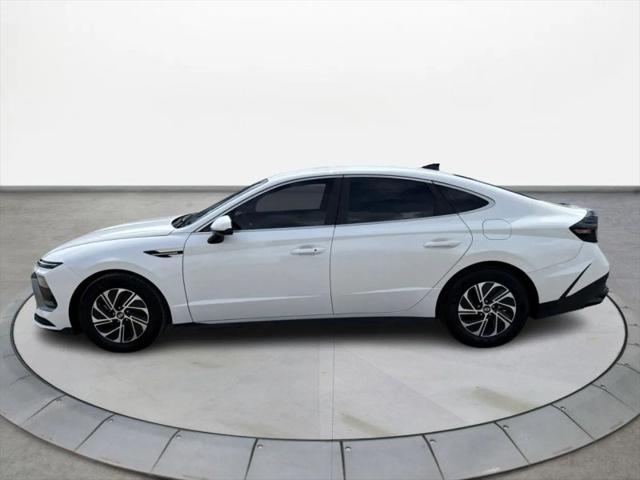 2026 Hyundai Sonata Hybrid Blue