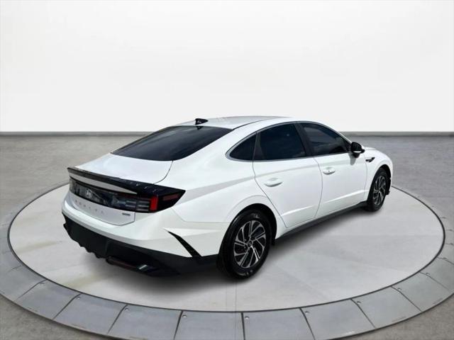 2026 Hyundai Sonata Hybrid Blue