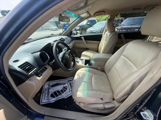 2012 Toyota Highlander Base V6