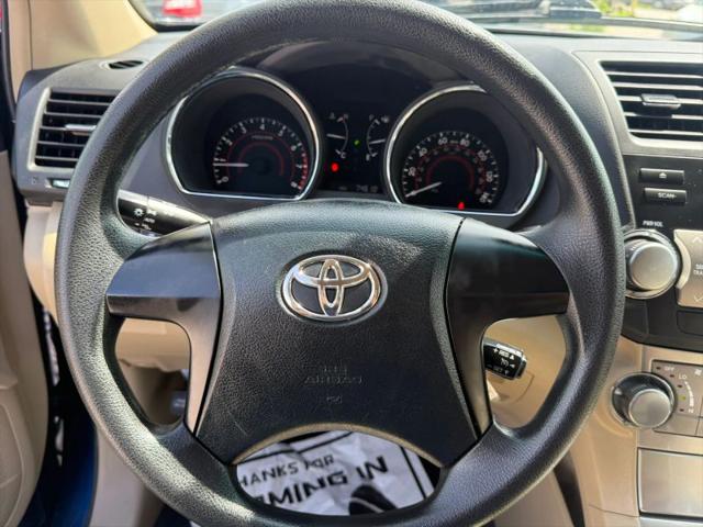 2012 Toyota Highlander Base V6