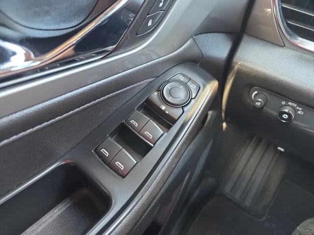 2023 Chevrolet Traverse FWD LT Cloth