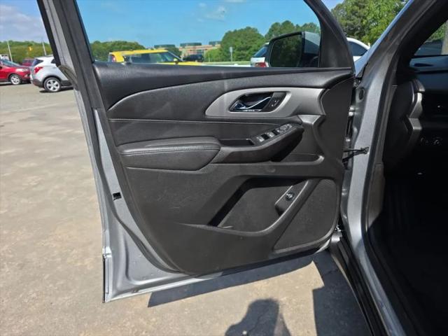 2023 Chevrolet Traverse FWD LT Cloth
