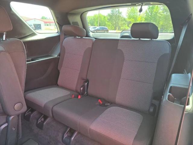 2023 Chevrolet Traverse FWD LT Cloth
