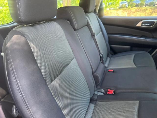 2018 Nissan Pathfinder S