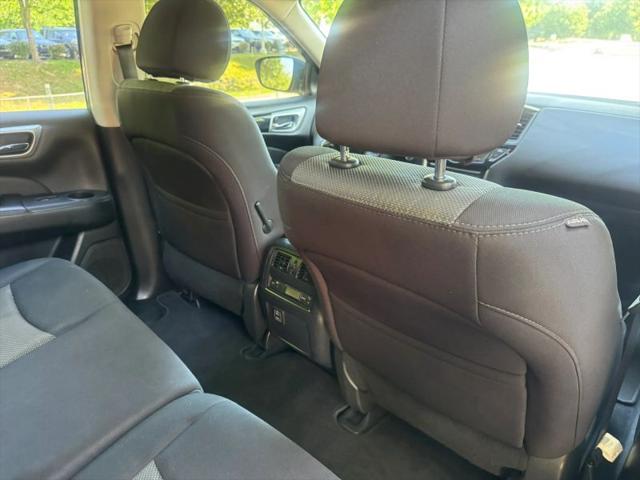 2018 Nissan Pathfinder S